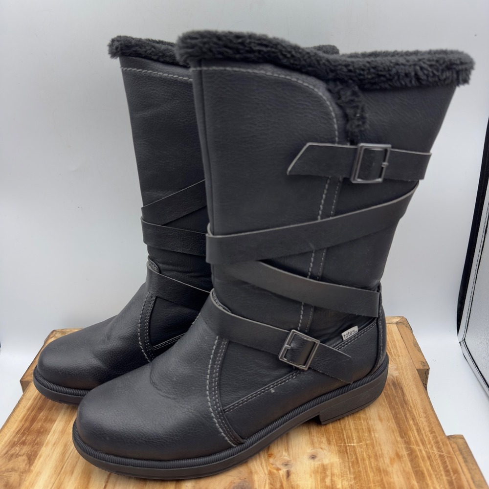 Totes Diedre Black Faux Fur Lined Winter Boots Womens 10 Buckle Straps 56770